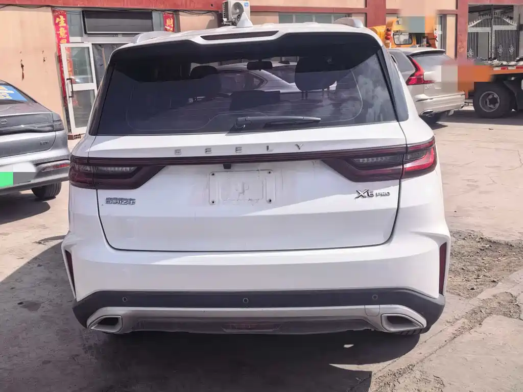 Geely Vision X6 2022