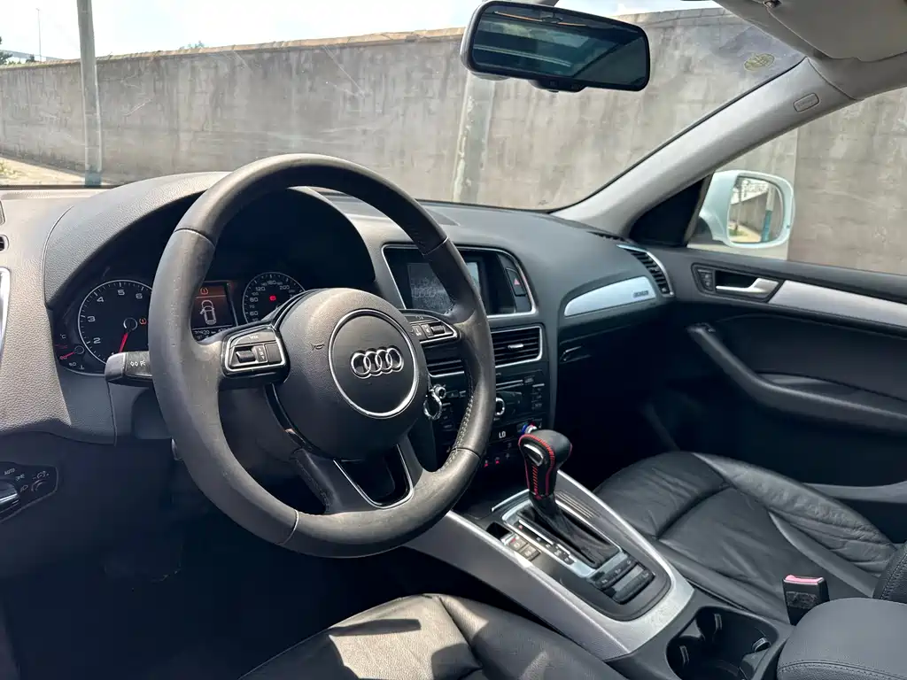 Audi Q5 2014 — фото 12