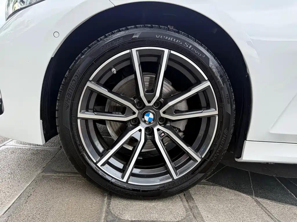 BMW 3 Series 2022 — фото 14