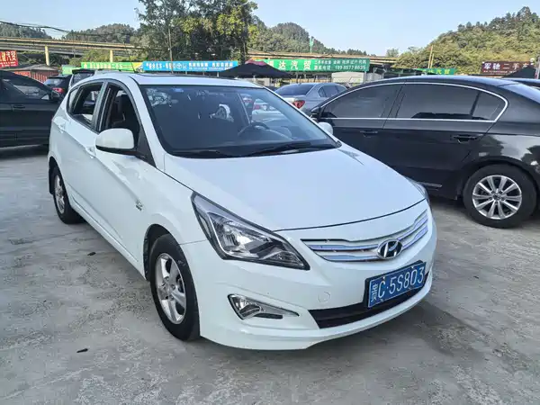 Hyundai Rui Yi 2015