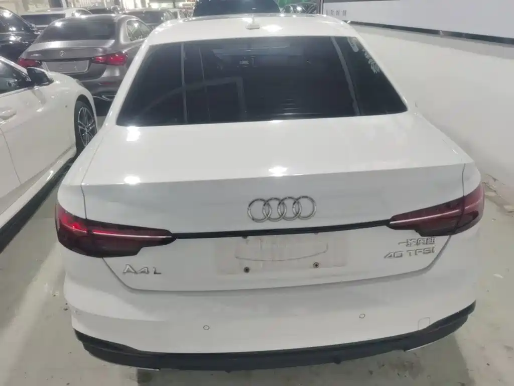 Audi A4L 2023