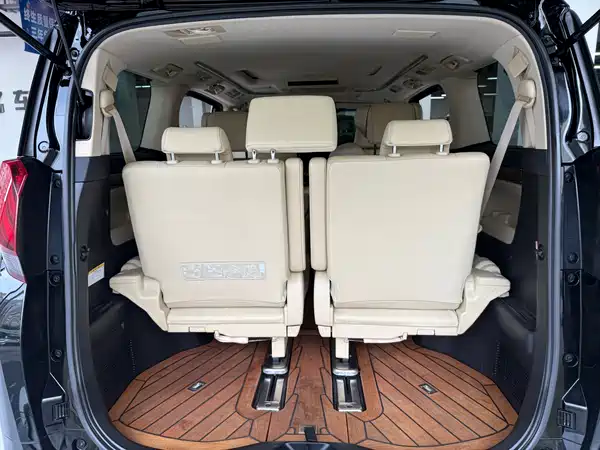 Toyota Alphard 2017