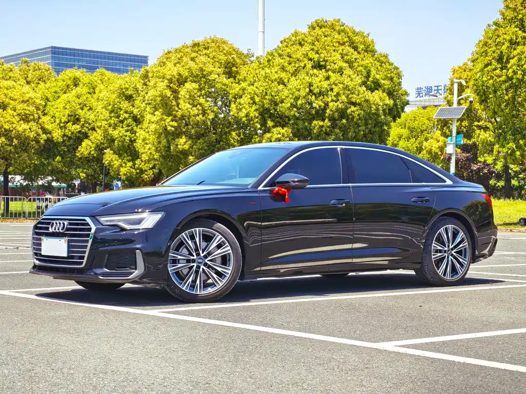 Audi A6L 2021 — фото 1