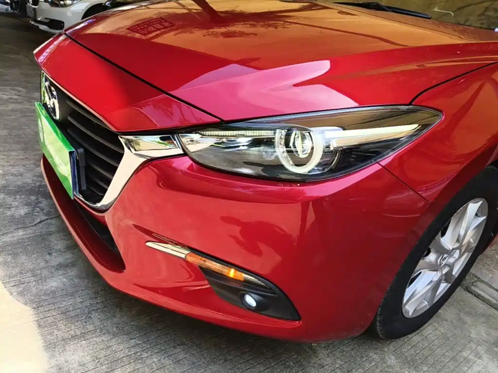 Mazda 3 Axela 2017 — фото 24