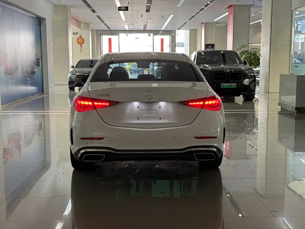 Mercedes-Benz C-Class 2023 — фото 13