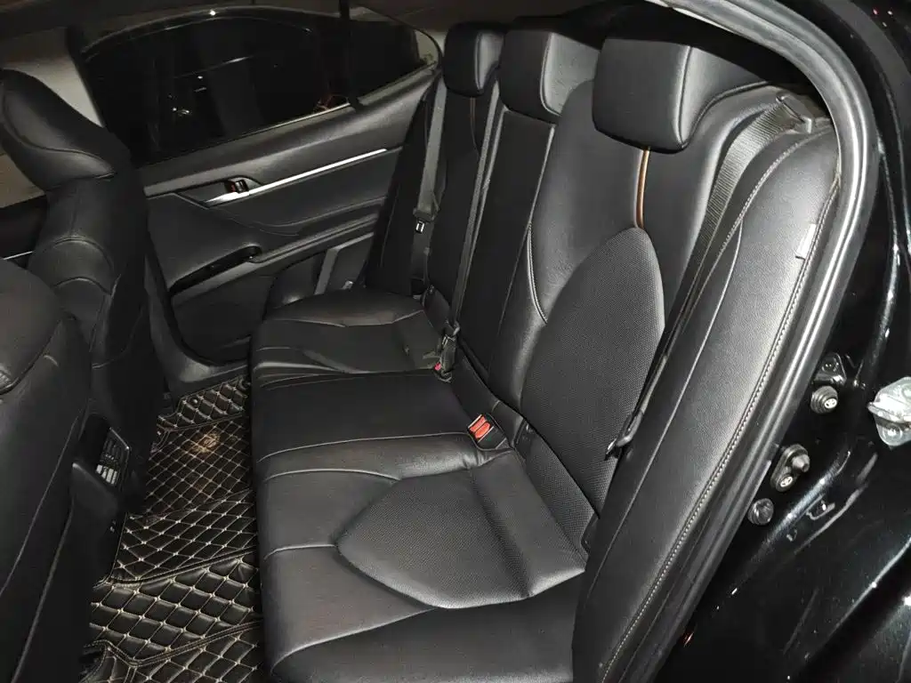 Toyota Camry 2022 — фото 15