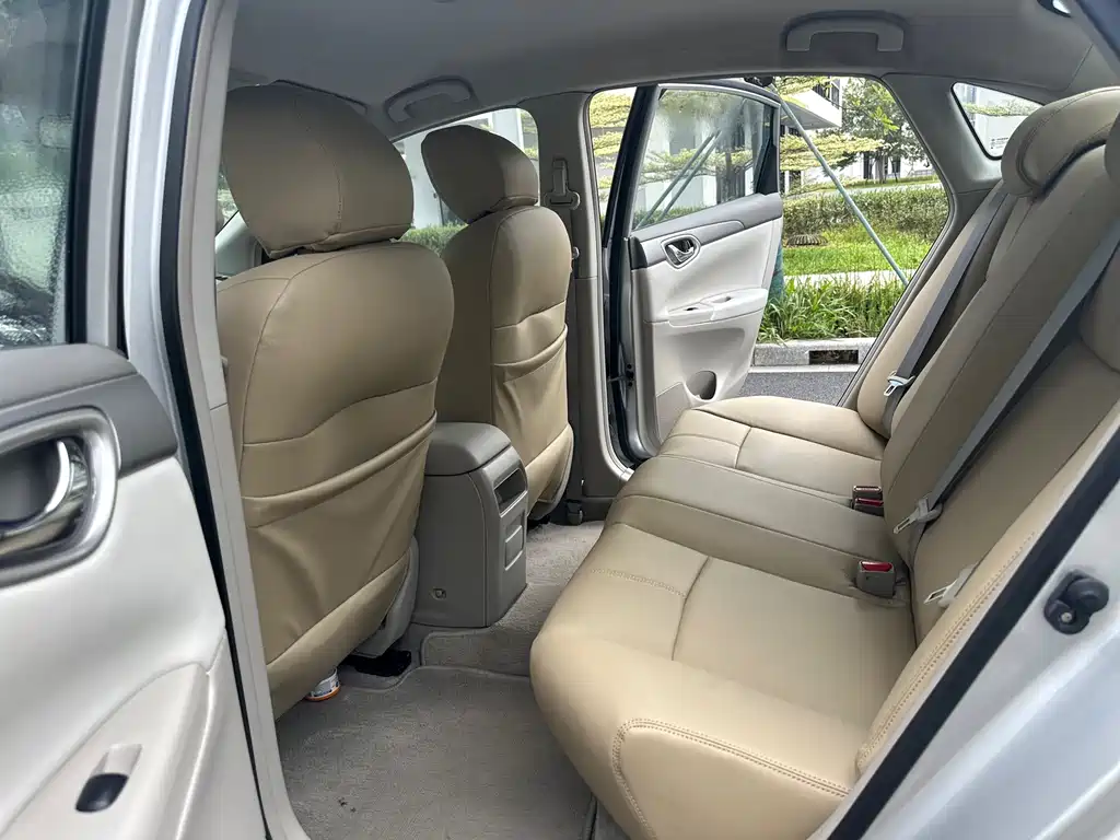 Nissan Sylphy 2013 — фото 12