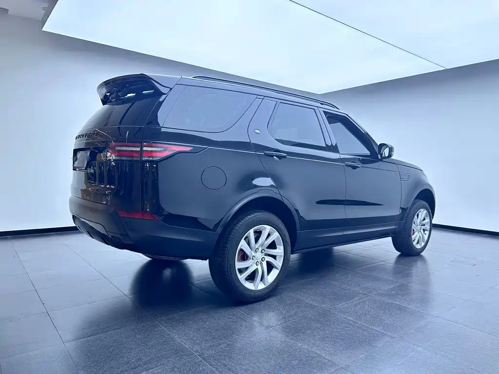 Land Rover Discovery 2019 — фото 7