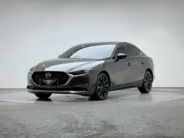 Mazda 3 Axela 2024
