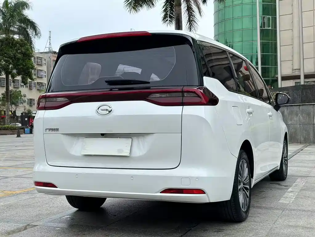 GAC Motor Trumpchi M6 2020 — фото 6