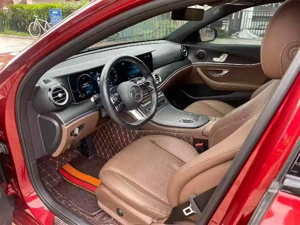 Mercedes-Benz E-Class 2022