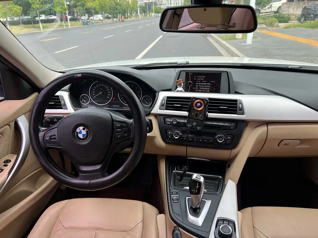BMW 3 Series 2014 — фото 11