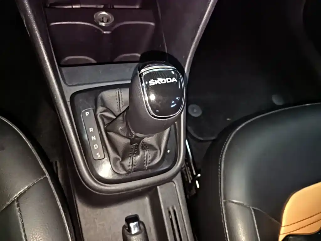 Skoda Rapid Spaceback 2014 — фото 14