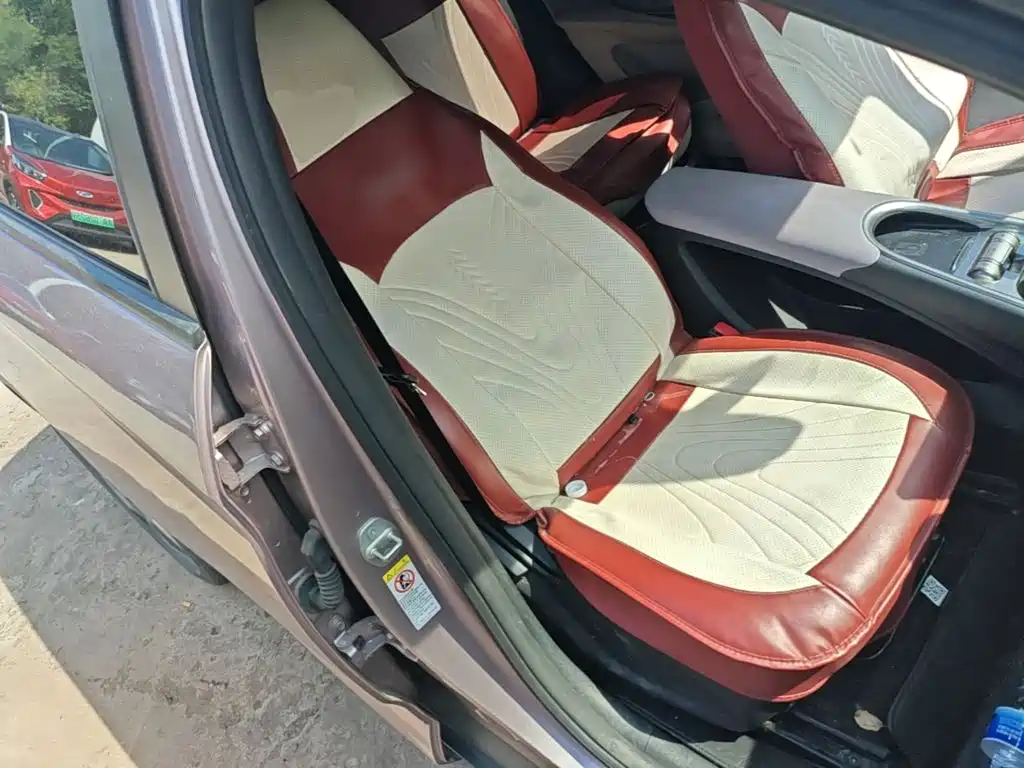 BYD Dolphin 2022 — фото 25