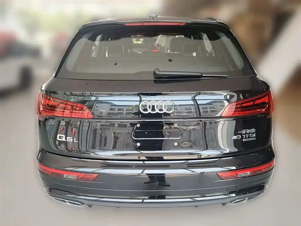 Audi Q5L 2025 — фото 10