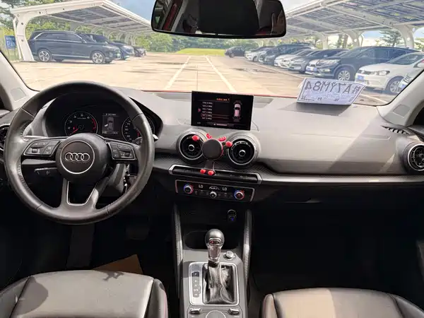 Audi Q2L 2018
