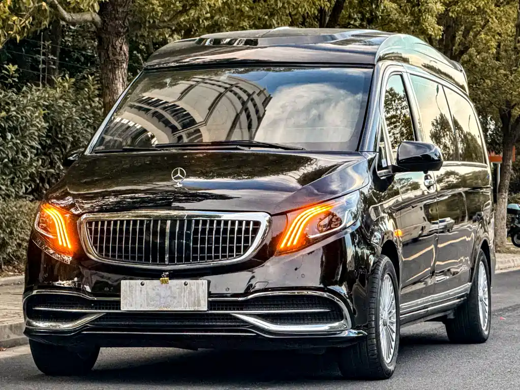 Mercedes-Benz Vito 2023 — фото 1