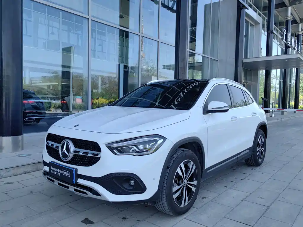 Mercedes-Benz GLA 2021