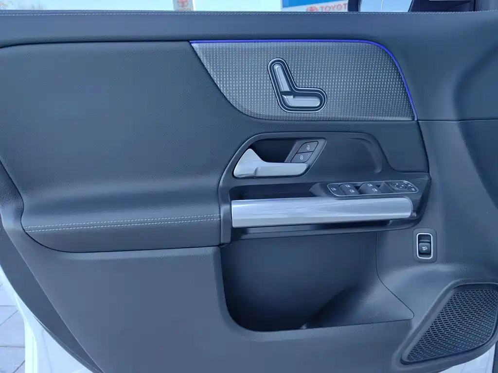 Mercedes-Benz GLA 2021 — фото 11