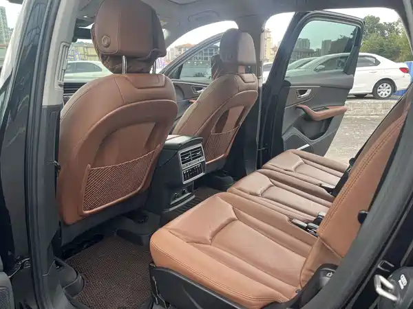 Audi Q7 2023