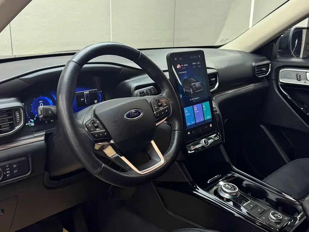 Ford Explorer 2020 — фото 18