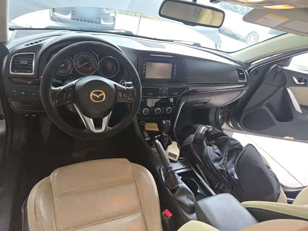 Mazda Atenza 2015 — фото 10