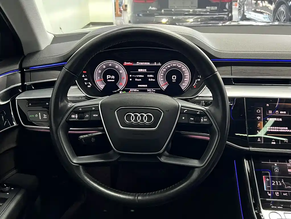 Audi A8 2020 — фото 11