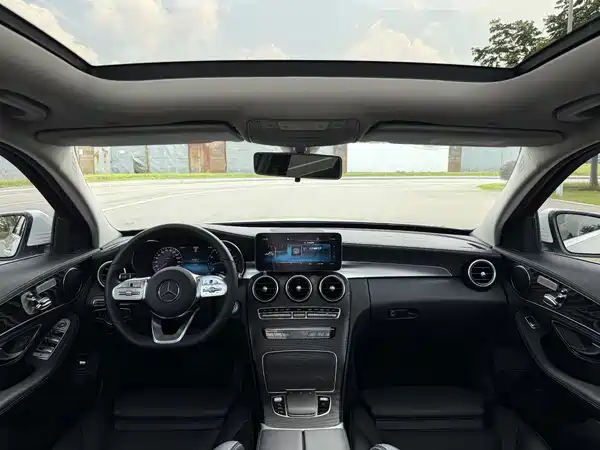 Mercedes-Benz C-Class 2019