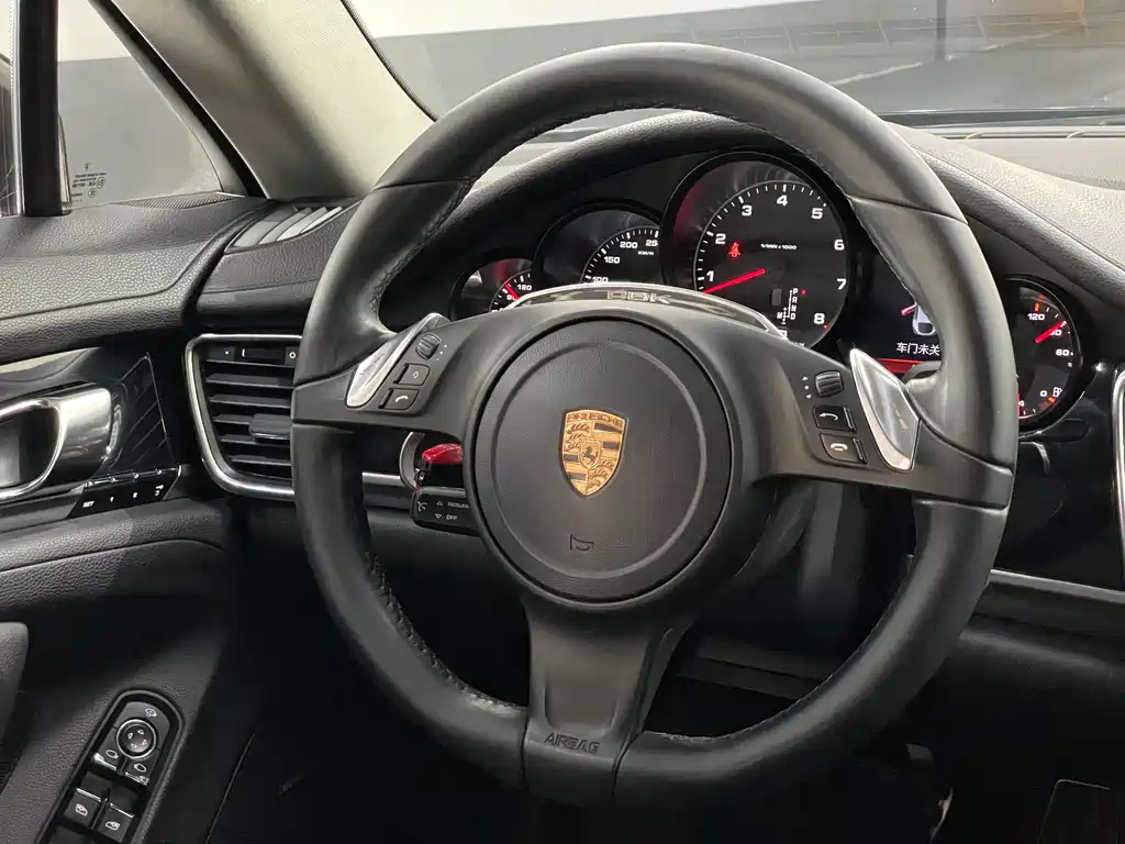 Porsche Panamera 2014 — фото 16