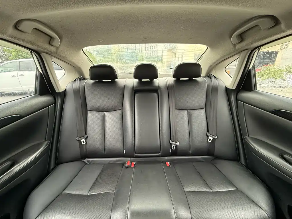Nissan Sylphy 2021 — фото 17