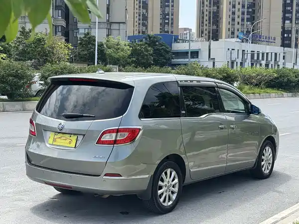 Buick GL8 2011