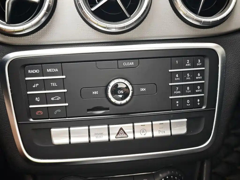 Mercedes-Benz CLA 2018 — фото 23
