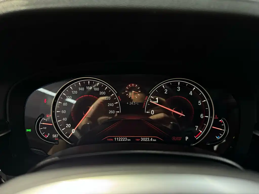 BMW 6 Series GT 2018 — фото 17