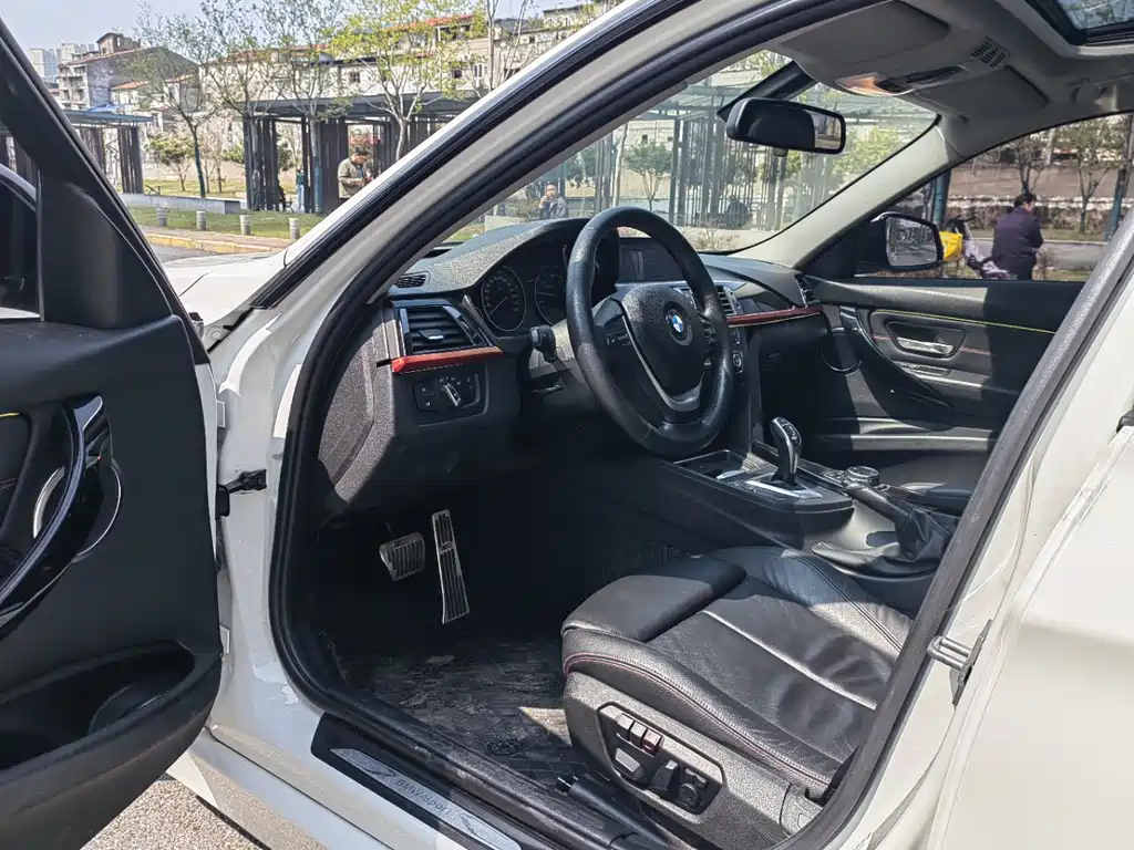 BMW 3 Series 2015 — фото 3