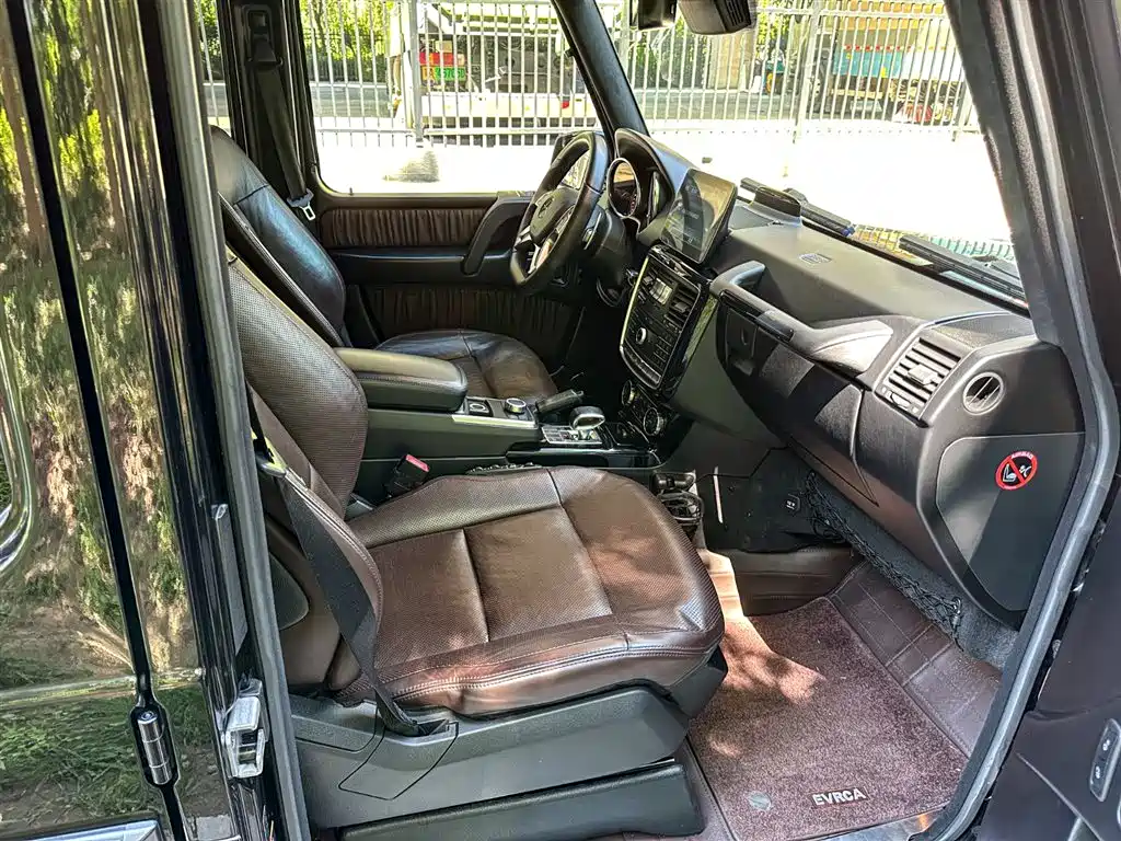 Mercedes-Benz G-Class 2018 — фото 15