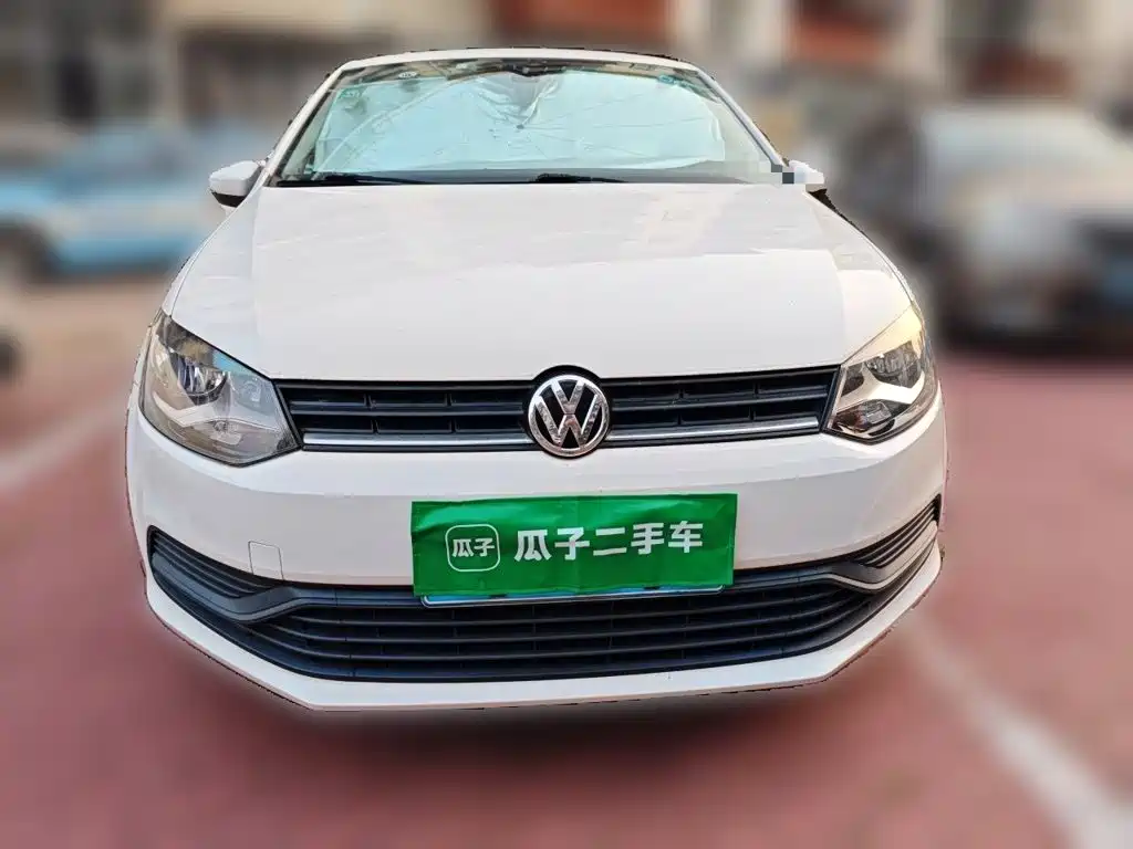 Volkswagen Polo 2015 — фото 2