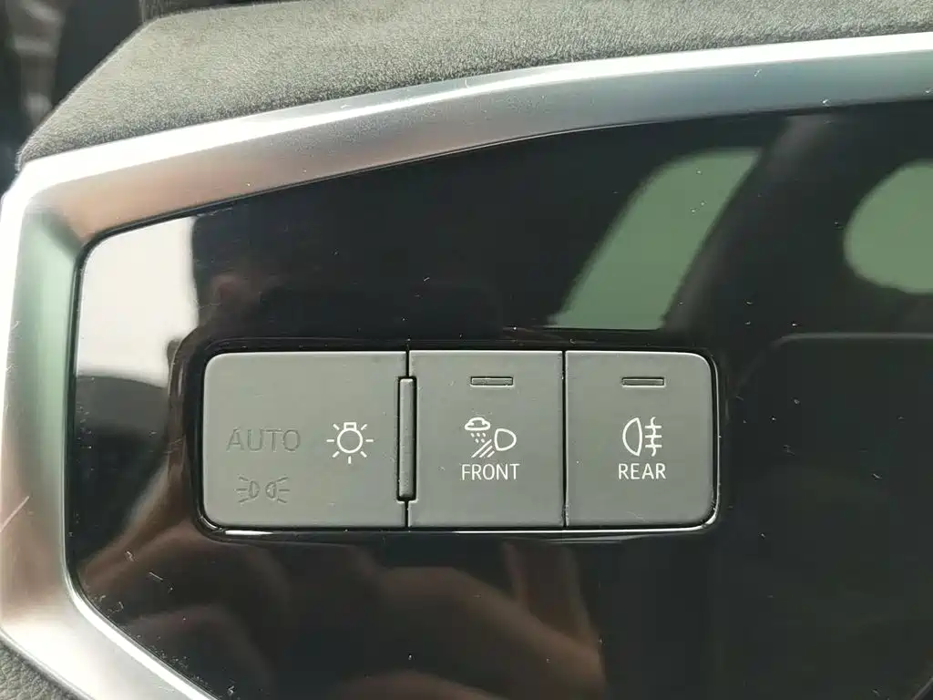 Audi Q3 2020 — фото 21