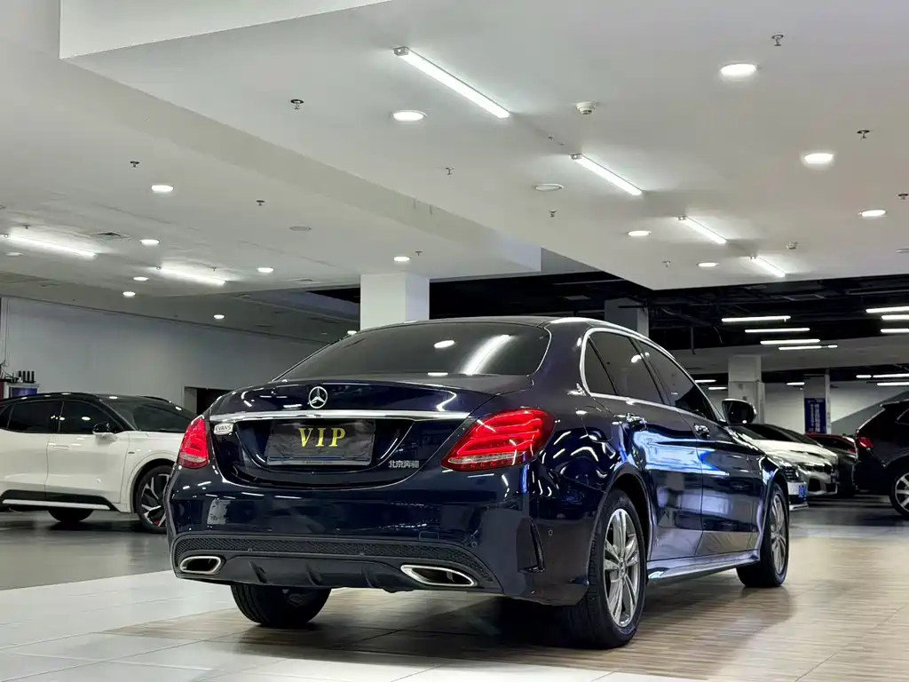 Mercedes-Benz C-Class 2018 — фото 9