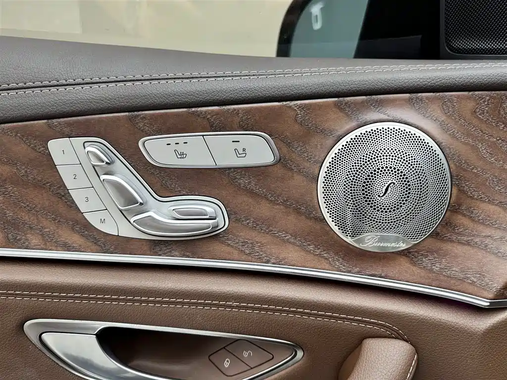 Mercedes-Benz E-Class 2023 — фото 15