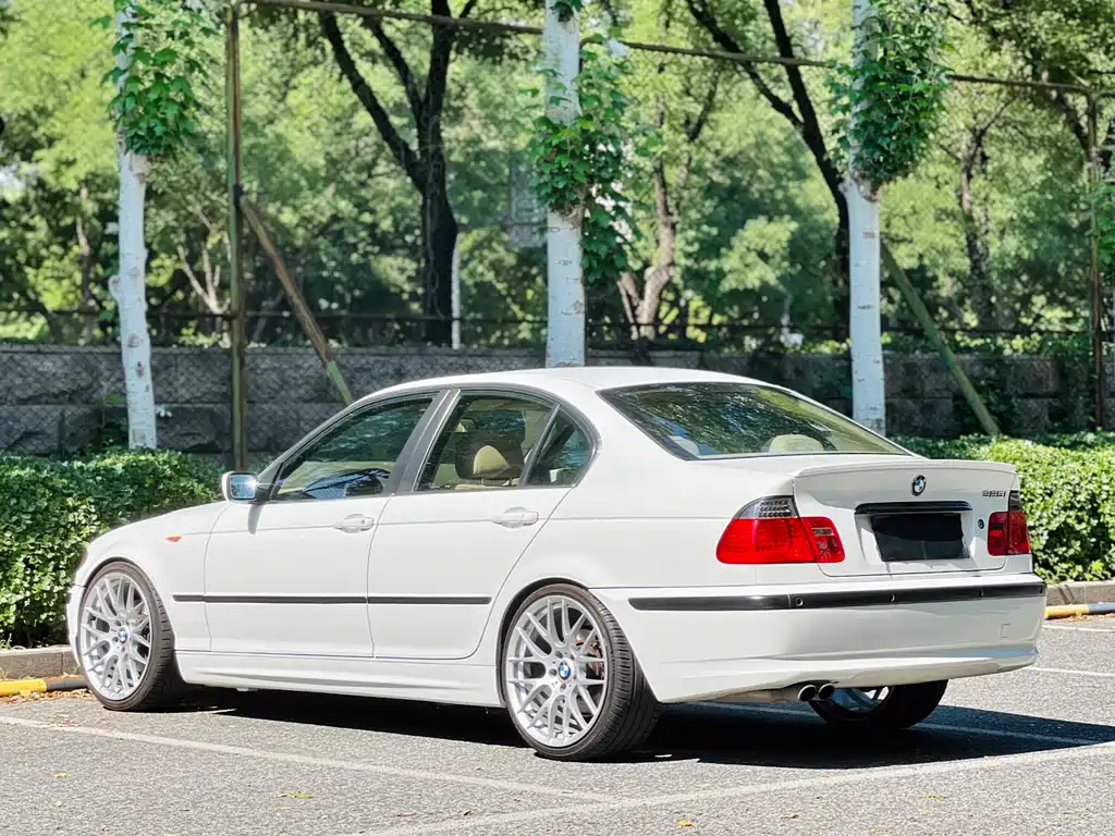 BMW 3 Series 2003 — фото 17