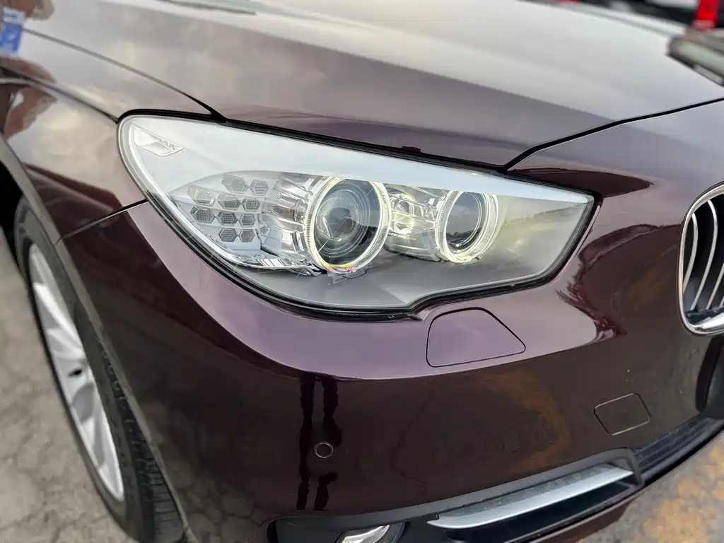 BMW 5 Series GT 2015 — фото 21