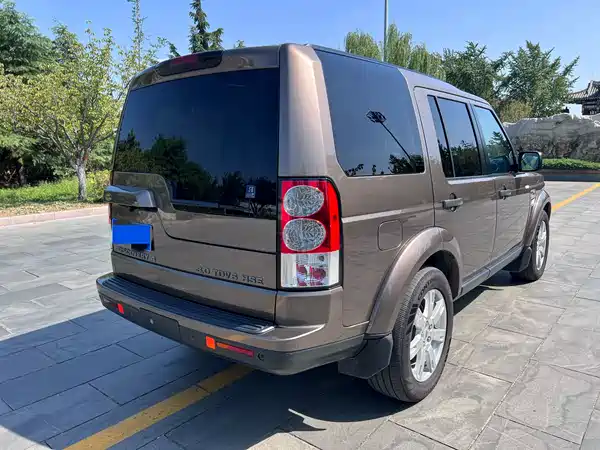 Land Rover Discovery 2010