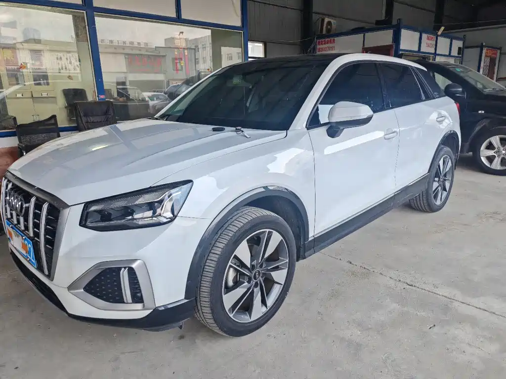 Audi Q2L 2022