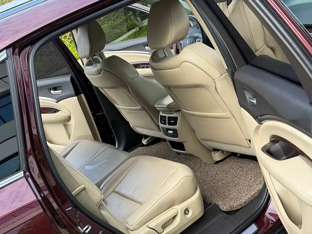 Acura MDX 2015 — фото 11