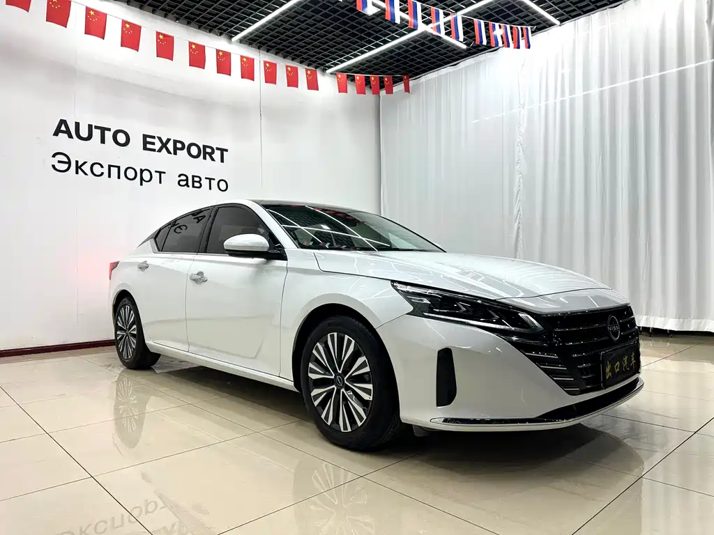 Nissan Teana 2023