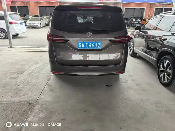 Buick GL8 2023