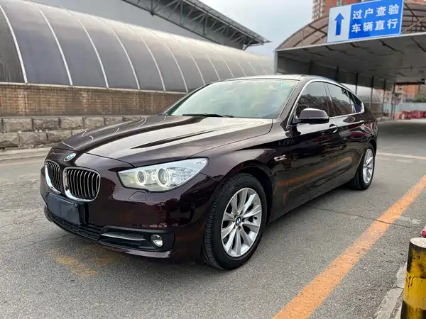 BMW 5 Series GT 2015