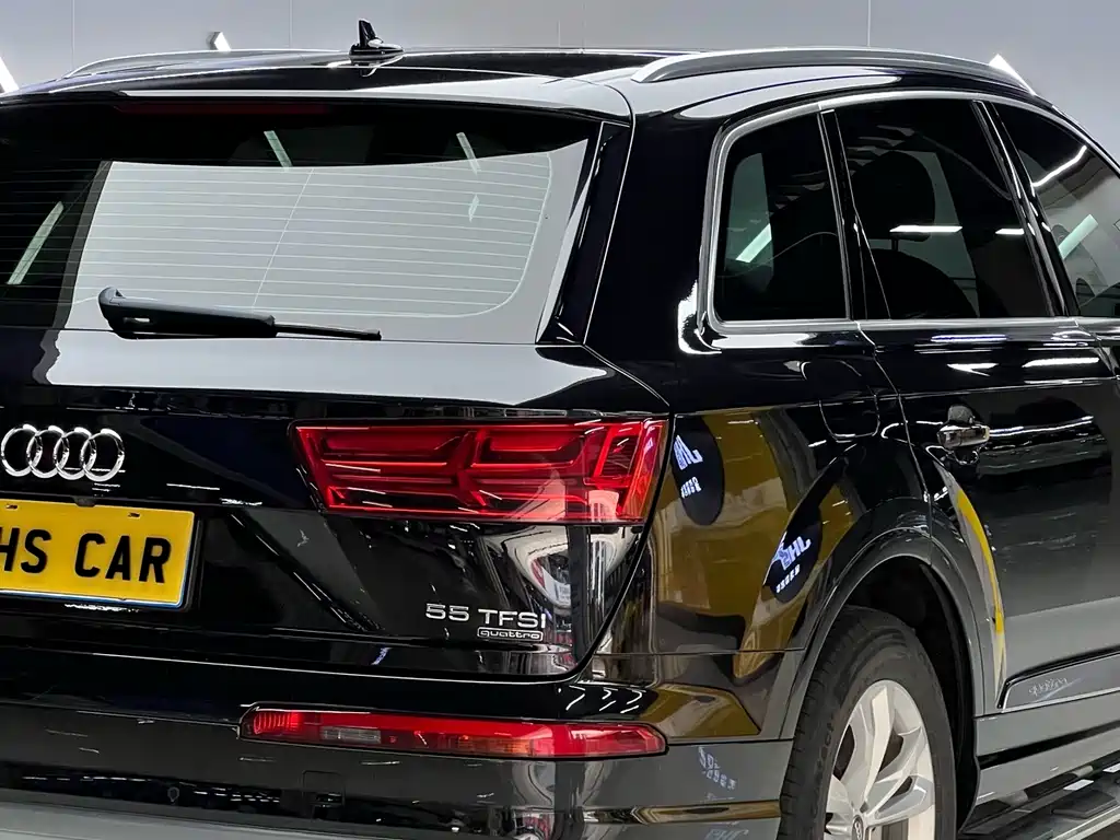 Audi Q7 2019 — фото 28