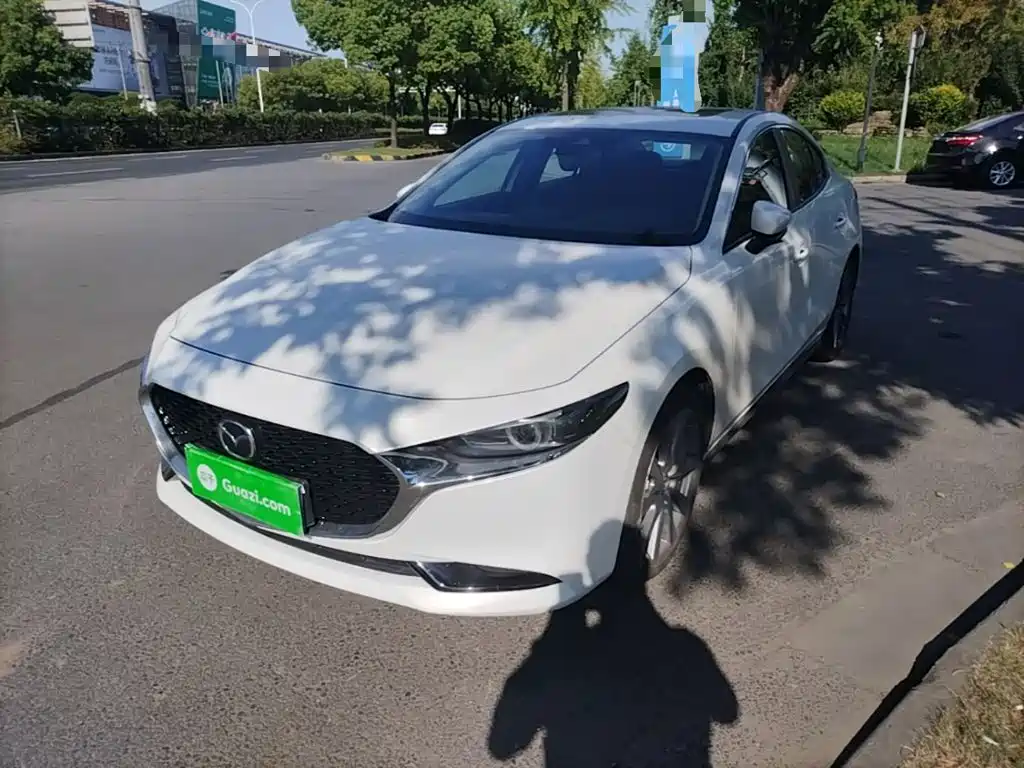 Mazda 3 Axela 2024
