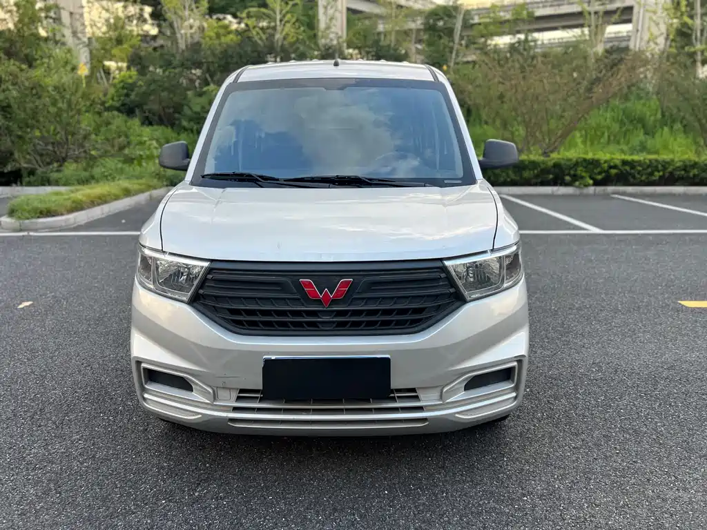 Wuling Hongguang V 2022